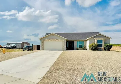 832 Calamity Jane Dr, Carlsbad, NM 88220