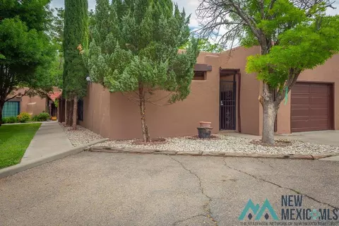 317 N Sherrill Apt 5 Ln, Roswell, NM 88201