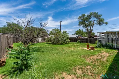 Exterior - 116 E Manana, Clovis, NM 88101 photo 6 of 9