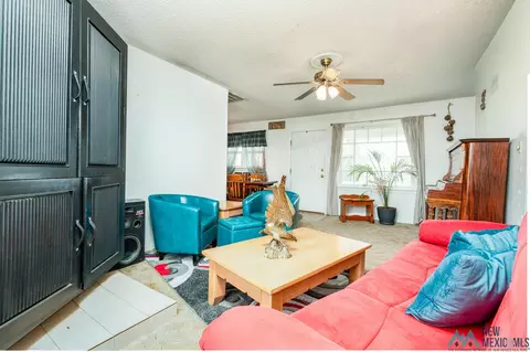 Living - 116 E Manana, Clovis, NM 88101 photo 4 of 4