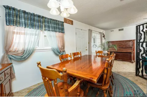 Dining - 116 E Manana, Clovis, NM 88101 photo 1 of 3