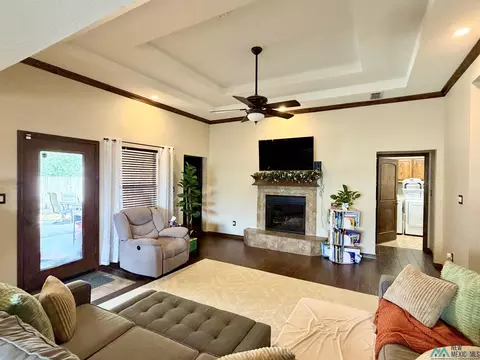 Living - 4621 Sandstone Dr, Clovis, NM 88101 photo 2 of 3