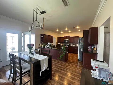 2316 Cobblestone Cir, Clovis, NM 88101 photo 8