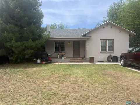 309 N Lake St, Carlsbad, NM 88220