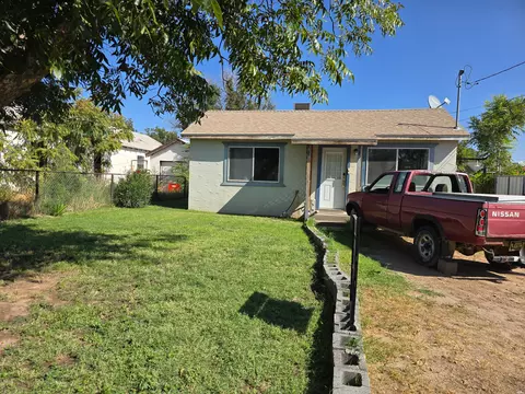 2306 Wyoming St, Carlsbad, NM 88220