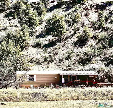 8 Chloride 5th, Winston, NM 87943