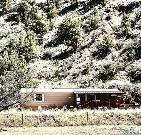 8 Chloride 5th, Winston, NM 87943