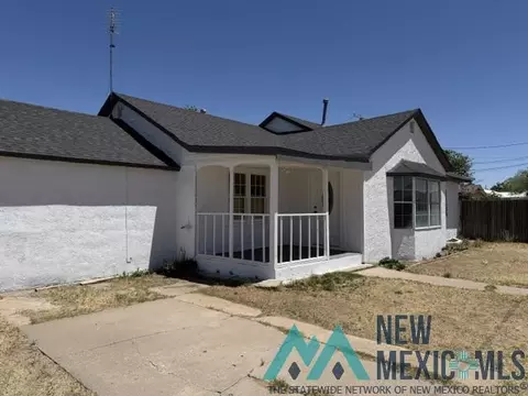 724 W 14th St, Portales, NM 88130