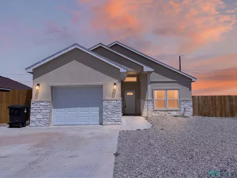 2705 Onyx Dr, Roswell, NM 88203