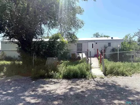 2107 N Oak, Artesia, NM 88210