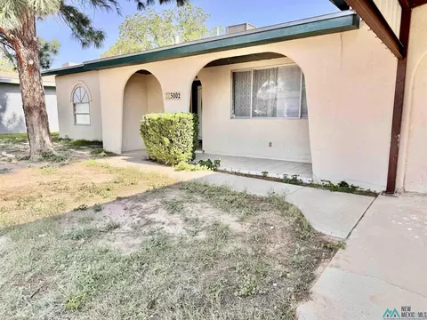 3002 Ocotillo Canyon Dr, Carlsbad, NM 88220