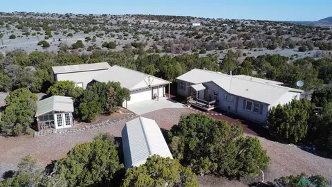 15 Sweetwater Dr, Quemado, NM 87829