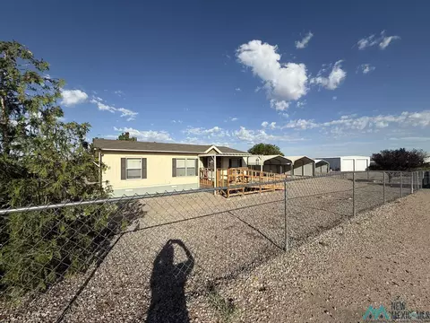 300 Black Range Ave, Elephant Butte, NM 87935