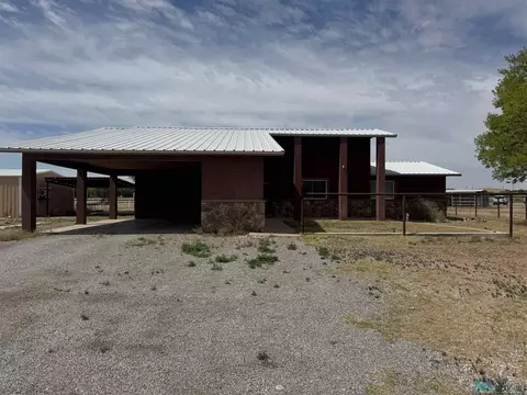2504 Quarterhorse Dr, Artesia, NM 88210