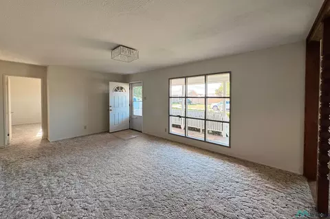 Living - 209 E Plz, Clovis, NM 88101 photo 1 of 5