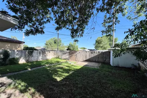 Exterior - 209 E Plz, Clovis, NM 88101 photo 3 of 4