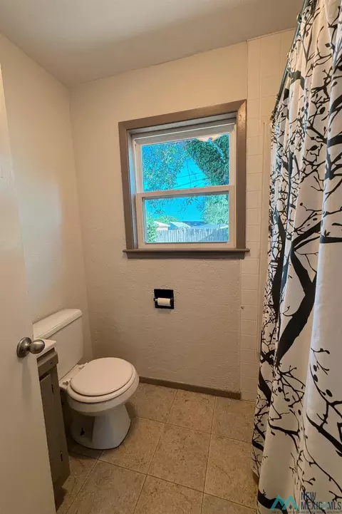 Bath - 209 E Plz, Clovis, NM 88101 photo 2 of 2