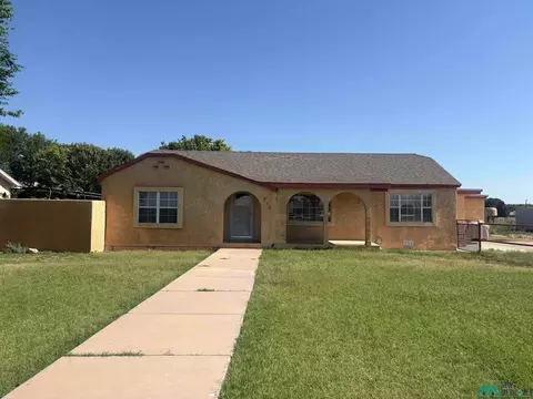 912 W Castleberry, Artesia, NM 88210