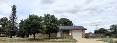 900 E 14th St, Clovis, NM 88101