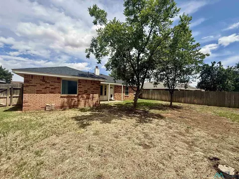 Exterior - 1704 Morse Ave, Clovis, NM 88101 photo 5 of 7