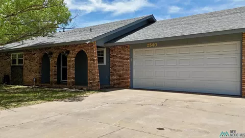 2540 Sharondale, Clovis, NM 88101