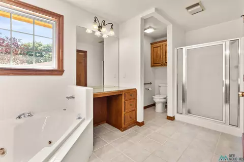 Bath - 605 Jeanie Dr, Clovis, NM 88101 photo 1 of 5