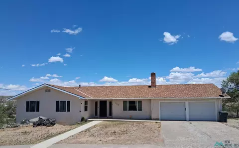 711 S Navajo Dr, Gallup, NM 87301