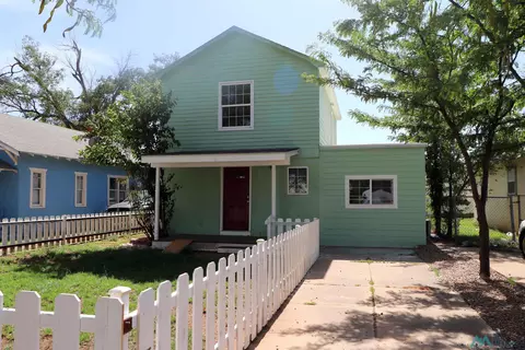 1316 Axtell St, Clovis, NM 88101