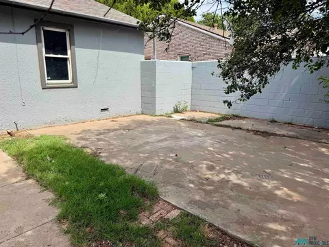 Exterior - 2813 Gidding, Clovis, NM 88101 photo 3 of 5
