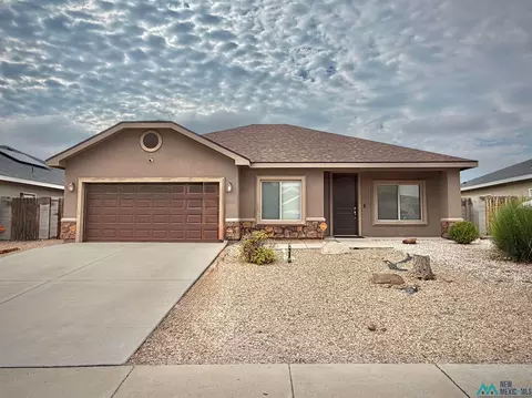 2105 N Orchid Dr, Hobbs, NM 88240
