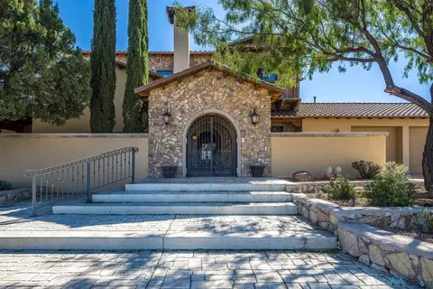 7165 Lake Lucero Loop, Las Cruces, NM 88011
