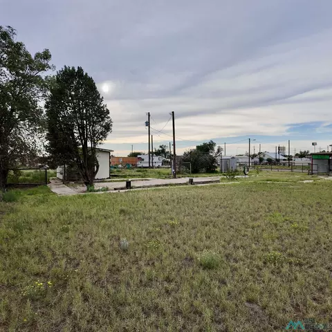 321 N 3rd St, Jal, NM 88252