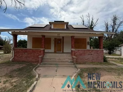 210 S 8th St, Artesia, NM 88210