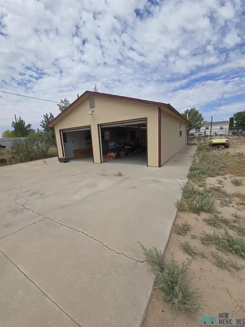 1904 S Slate St, Deming, NM 88030