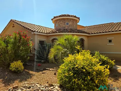 103 El Sendero St, Elephant Butte, NM 87935