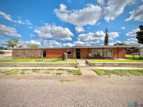 801 Avenue L, Eunice, NM 88231
