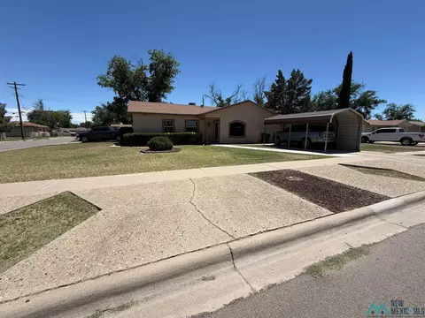 1401 Normandy St, Carlsbad, NM 88220