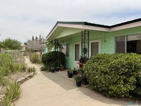 913 Locust St, Truth Or Consequences, NM 87901