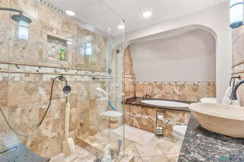 Bath - 1019 Curry Road O St, Clovis, NM 88101 photo 1 of 4
