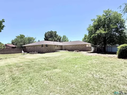 Exterior - 1400 Oakhurst Rd, Clovis, NM 88101 photo 3 of 3