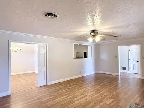 Living - 1400 Oakhurst Rd, Clovis, NM 88101 photo 3 of 3
