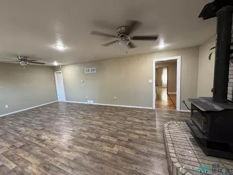 Living - 108 Park Dr, Clovis, NM 88101 photo 6 of 11