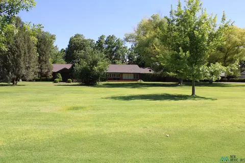 4024 S Springs Loop, Roswell, NM 88201