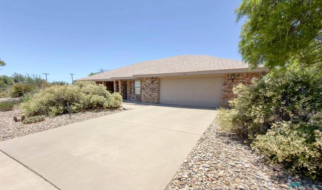 3300 Estrellita Dr, Roswell, NM 88201
