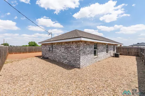 Exterior - 2708 E 14th St, Clovis, NM 88101 photo 5 of 7