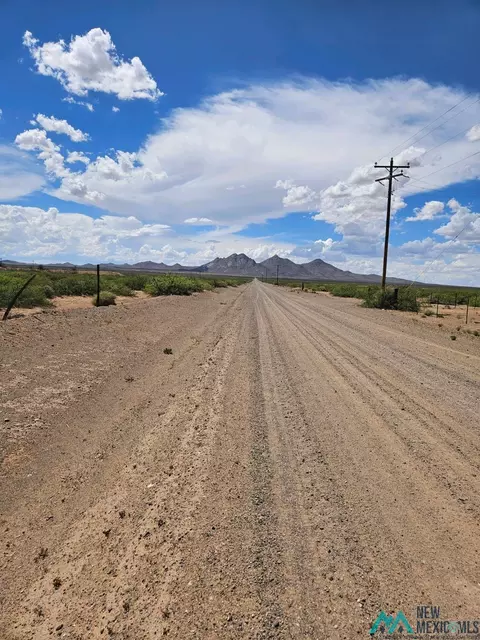 Whirlwind Rd, Deming, NM 88030
