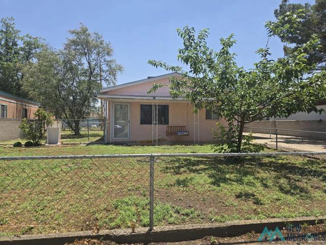 406 Leavel Dr, Carlsbad, NM 88220