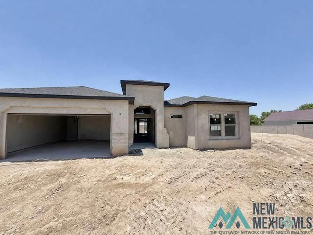 708 Ruby Ct, Carlsbad, NM 88220