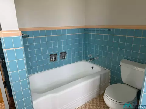 Bath - 570 Curry Road 10, Clovis, NM 88101 photo 7 of 14