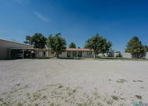 1617 Muscatel Ave, Carlsbad, NM 88220